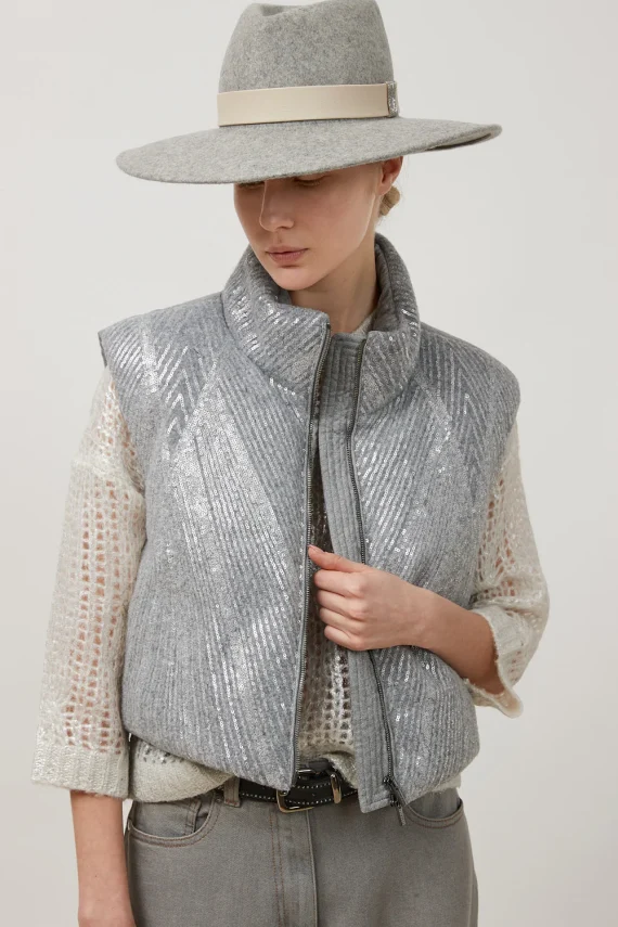 Peserico - Cropped goose down vest with sequins